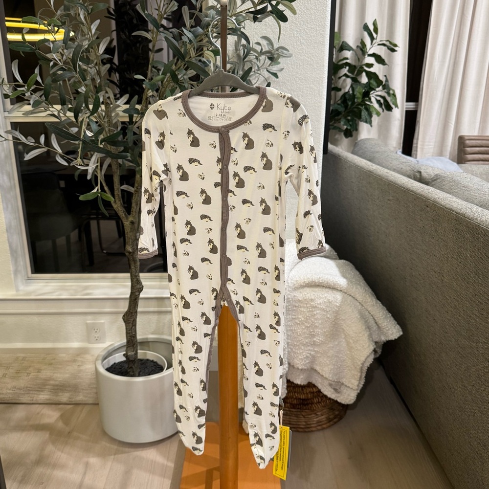 NWT OG Rare Kyte Baby Woodland Hedgehog Fox 12-18 Snap Footie
